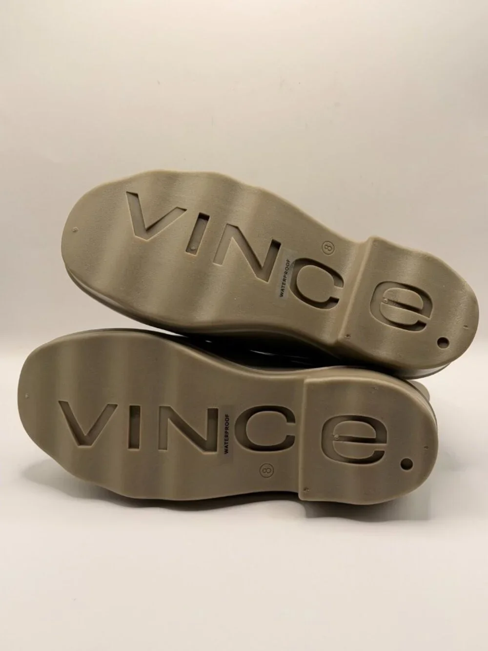 Vince Women's Nia Light Straw Rubber Rain Boot Sz 8
